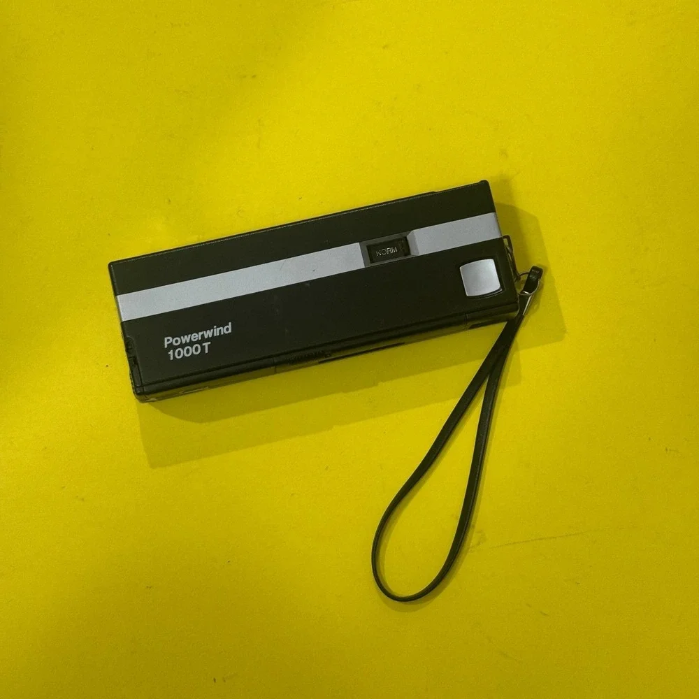 Continental Powerwind 1000T Color Film Auto Flash Camera 1980s Vintage Photo